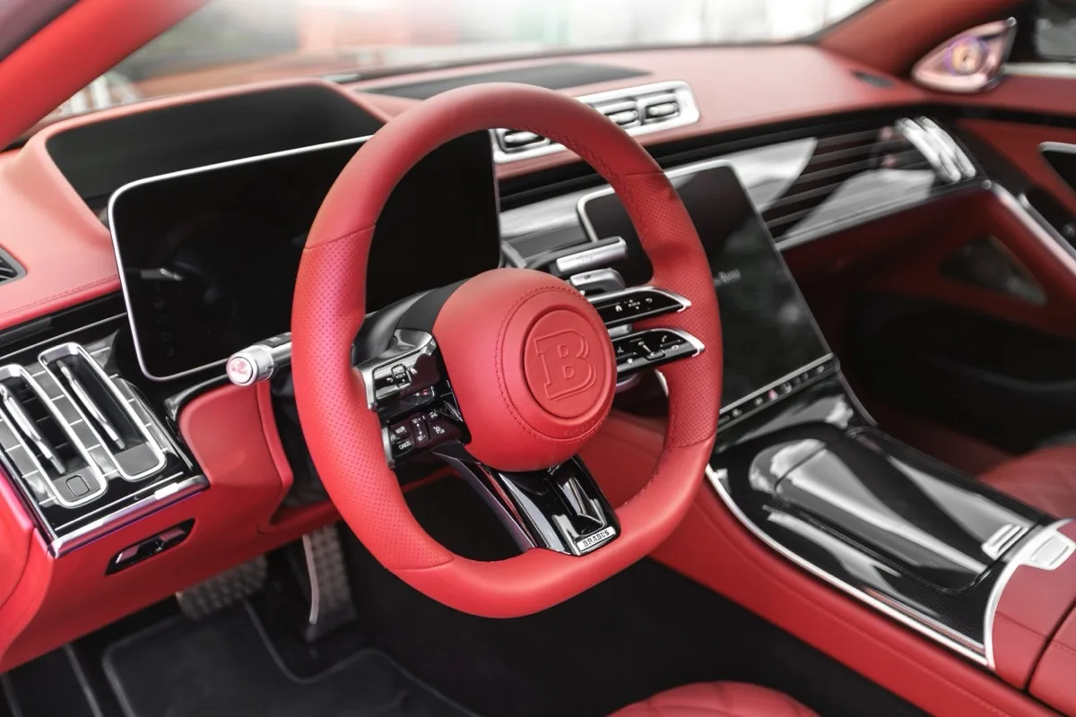 Салон Mercedes-Benz S-Class после перетяжки в цехе Velart
